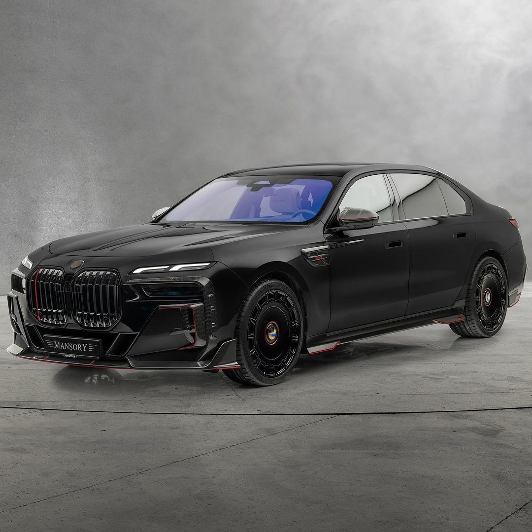 2024 BMW 7 Series Gets a Mansory Makeover