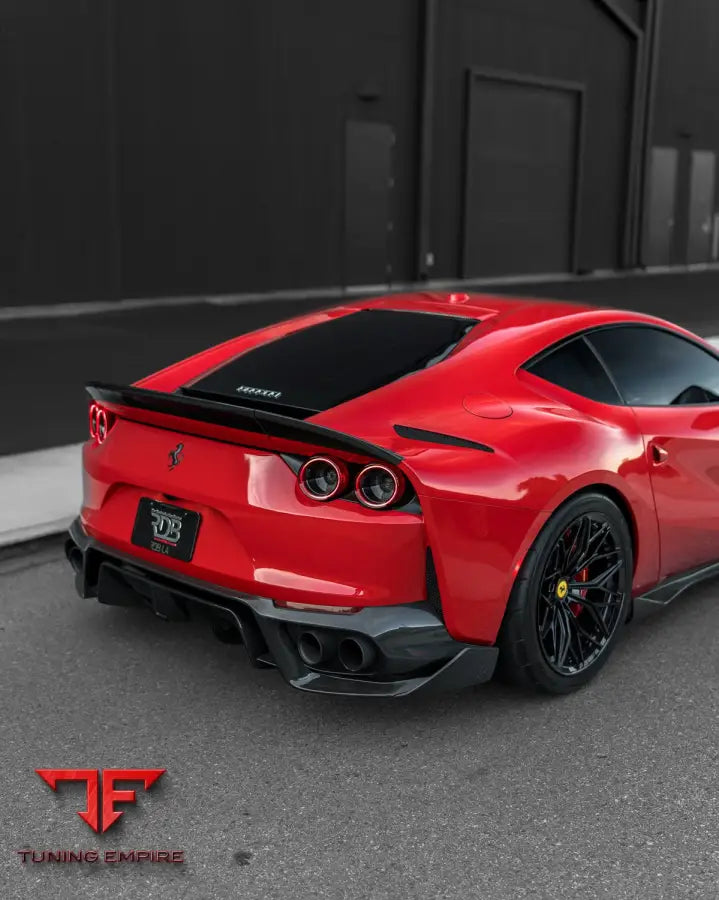 1016 FERRARI 812 CARBON PARTS