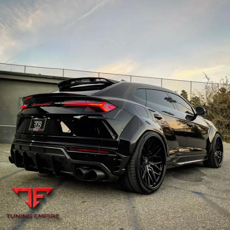 1016 LAMBORGHINI URUS CARBON PARTS + WIDE BODY KIT