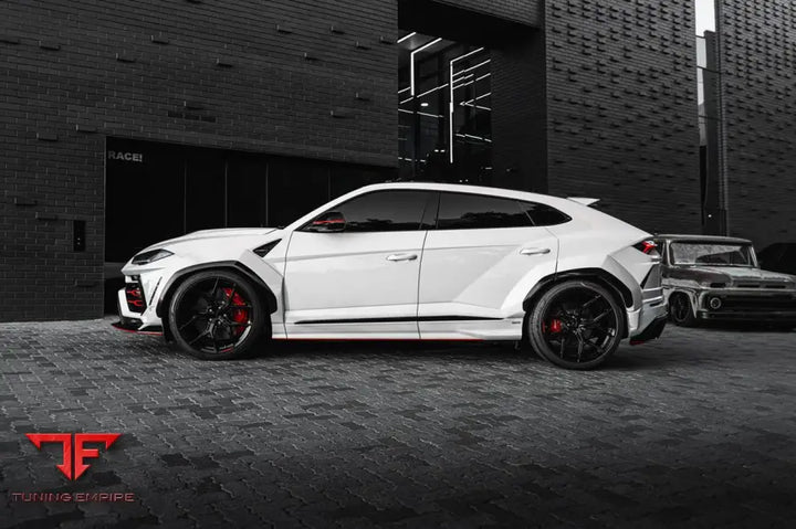 1016 LAMBORGHINI URUS S CARBON PARTS + WIDE BODY KIT