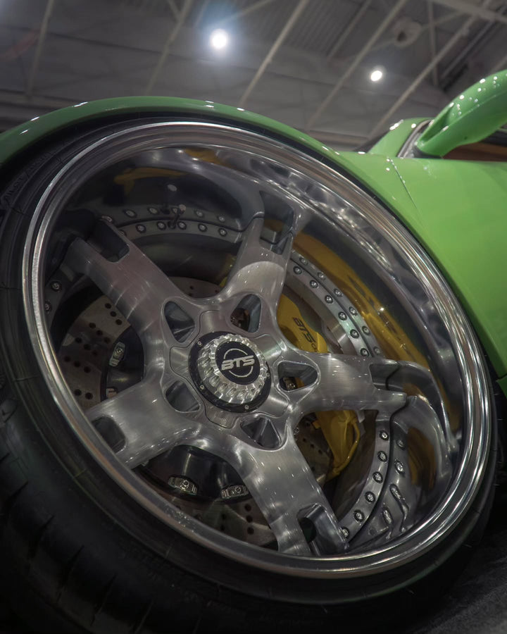 PORSCHE BODY KIT AND FORGED WHEELS-10