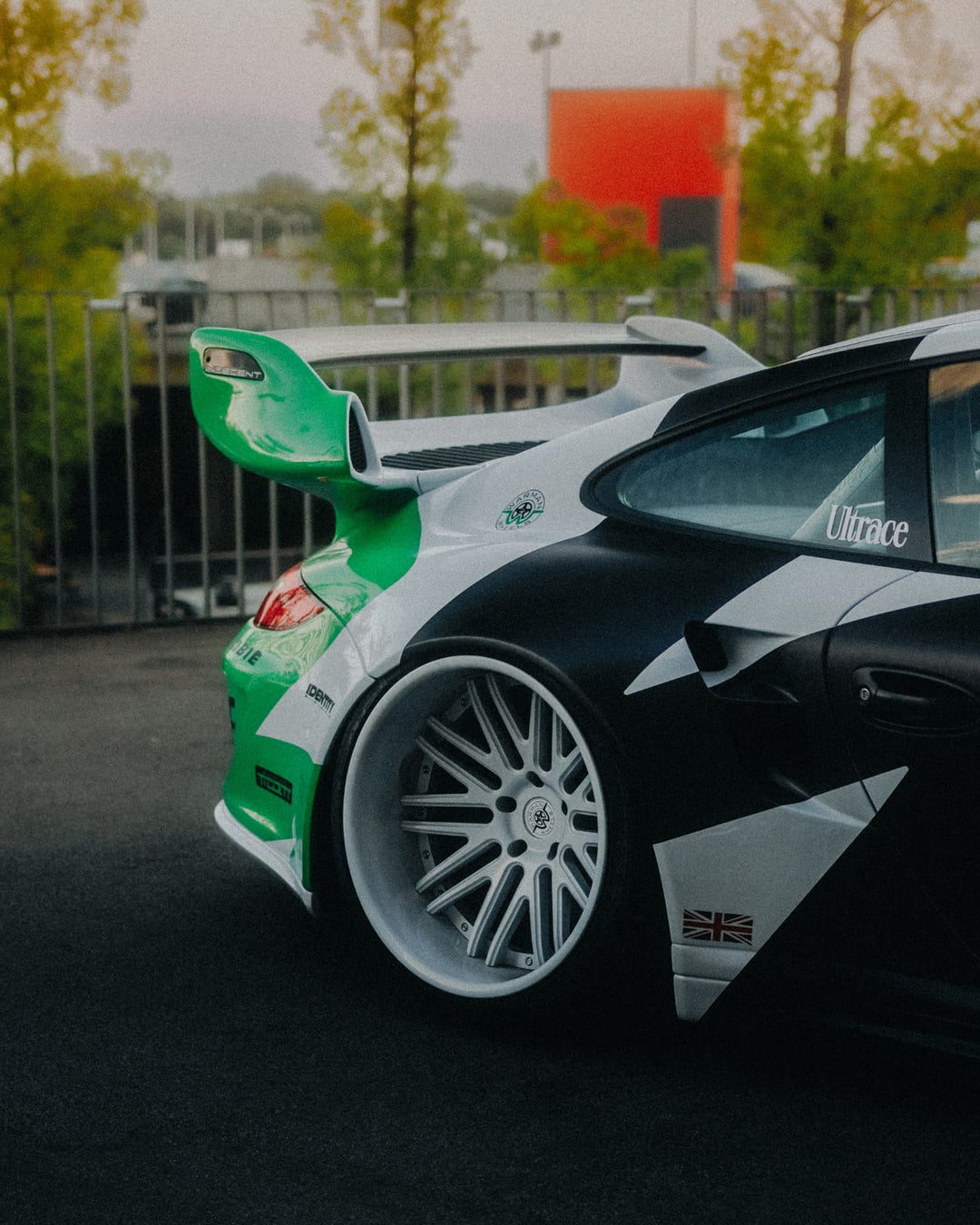 PORSCHE BODY KIT AND FORGED WHEELS-26