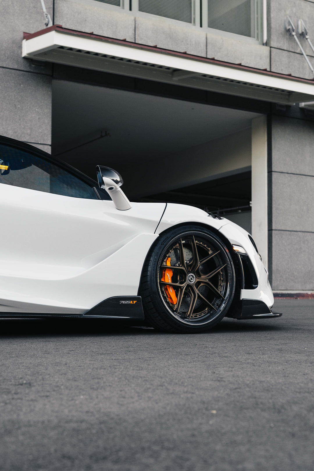 MCLAREN 765LT FORGED WHEELS AND EXHAUST SYSTEM