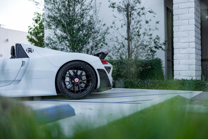 PORSCHE 918 FORGED WHEELS AND EXHAUST SYSTEM