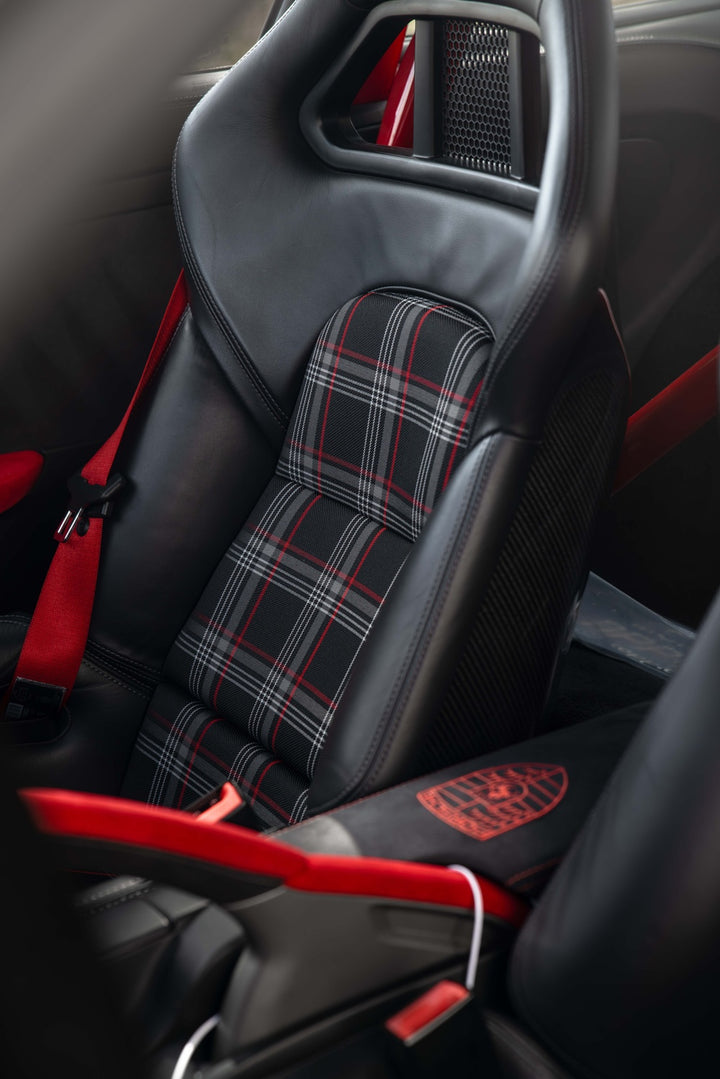 PORSCHE GT3RS FORGED WHEELS AND EXHAUST SYSTEM