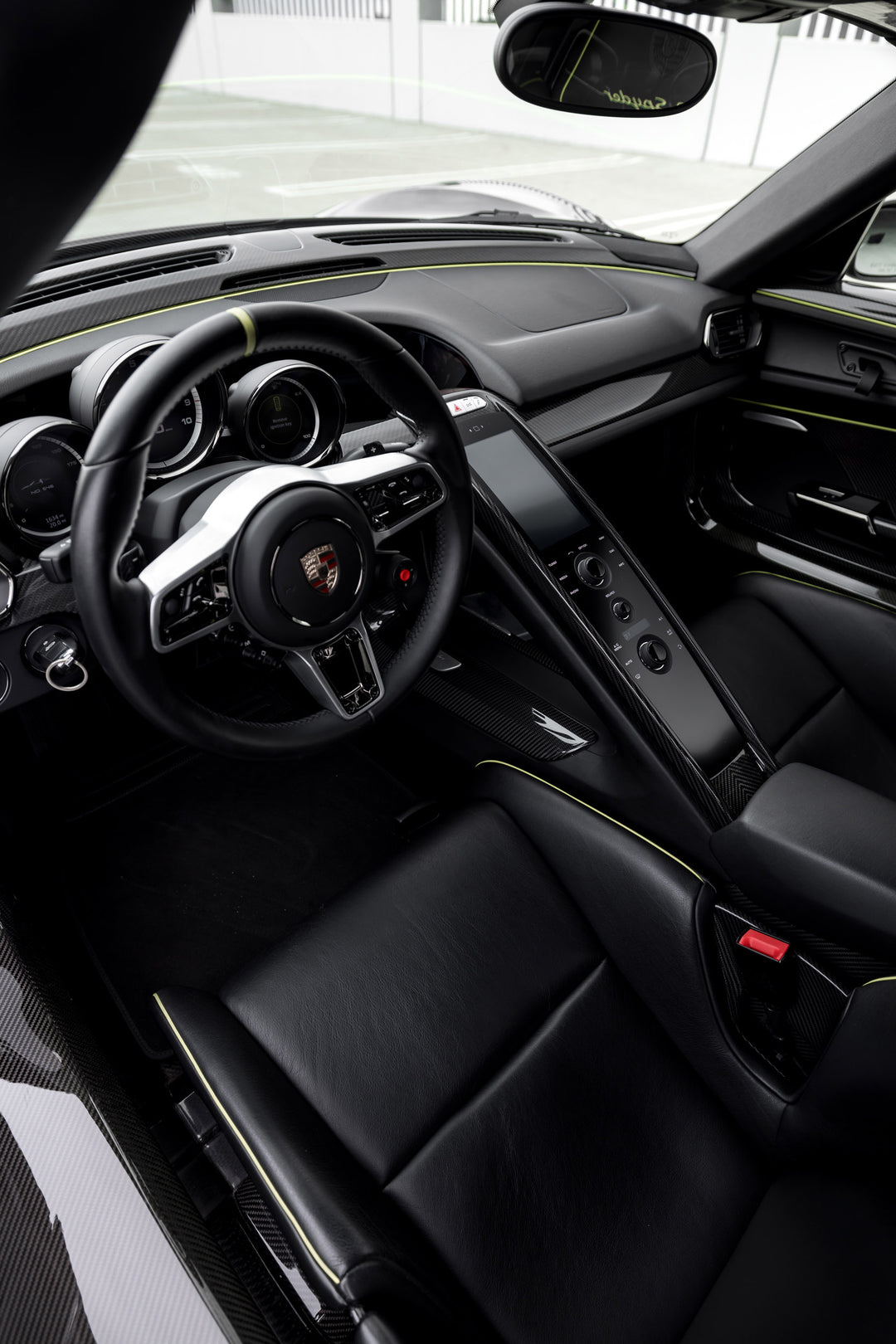 PORSCHE 918 FORGED WHEELS AND EXHAUST SYSTEM