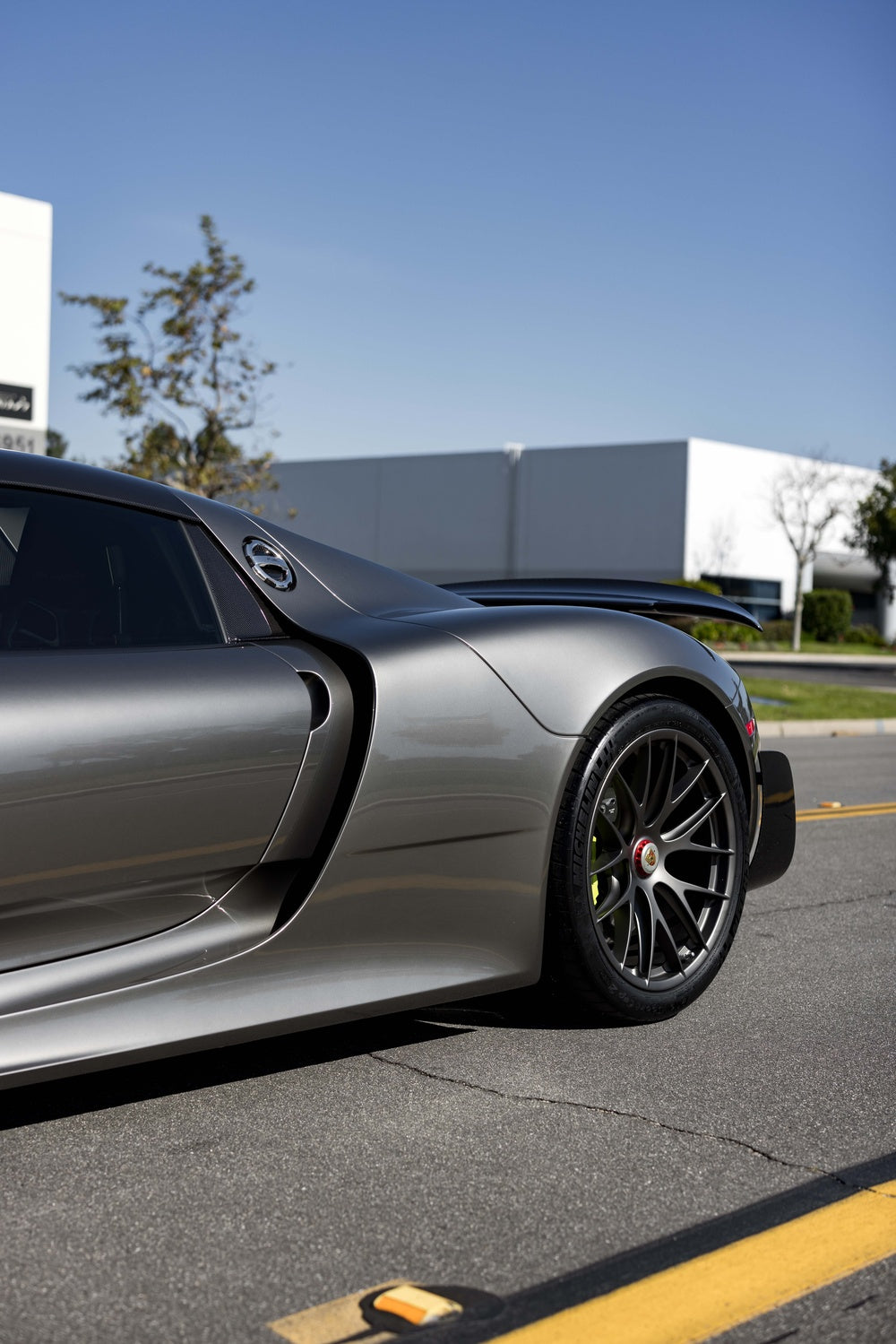 PORSCHE 918 FORGED WHEELS AND EXHAUST SYSTEM