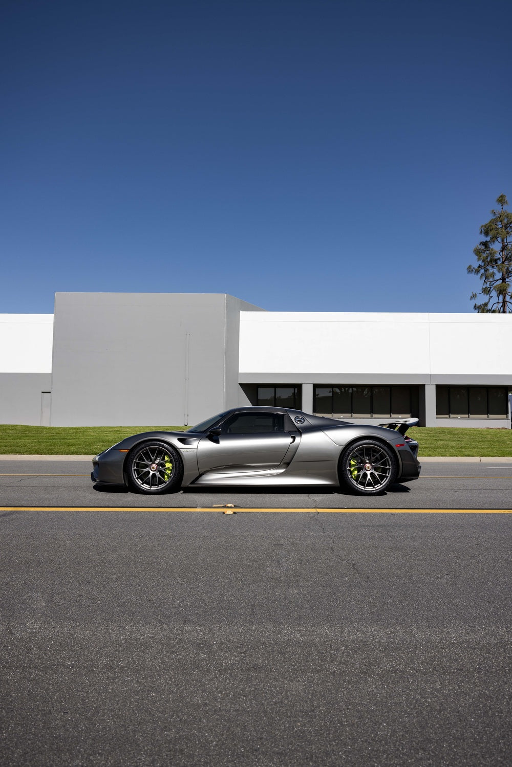 PORSCHE 918 FORGED WHEELS AND EXHAUST SYSTEM