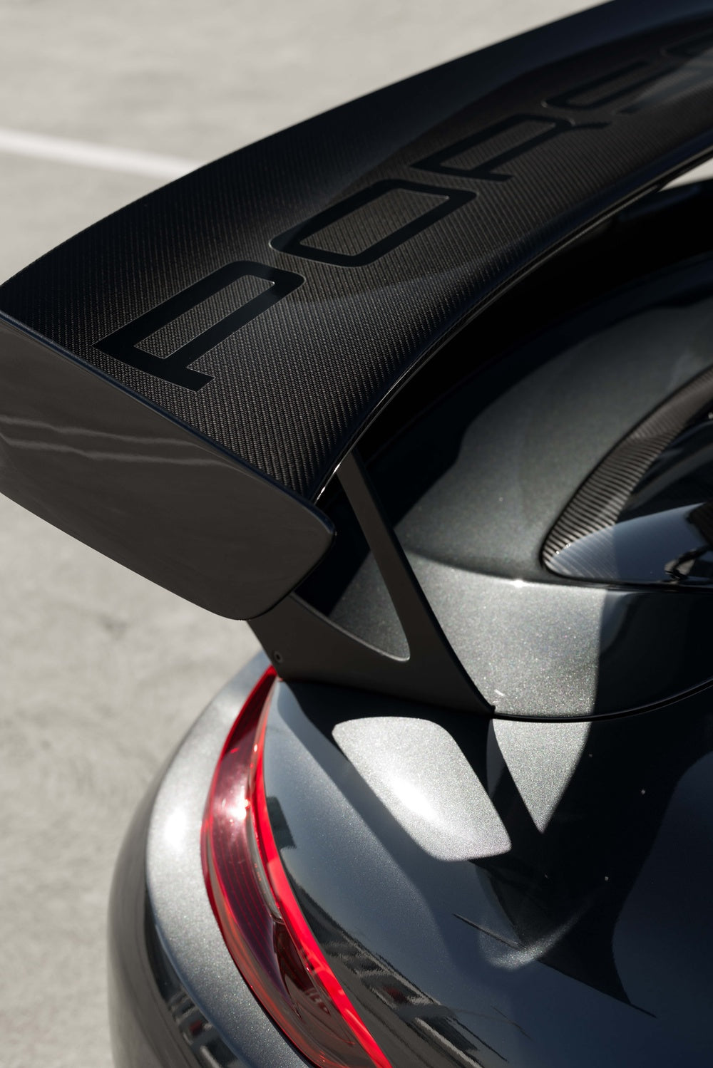 PORSCHE GT2RS FORGED WHEELS AND EXHAUST SYSTEM