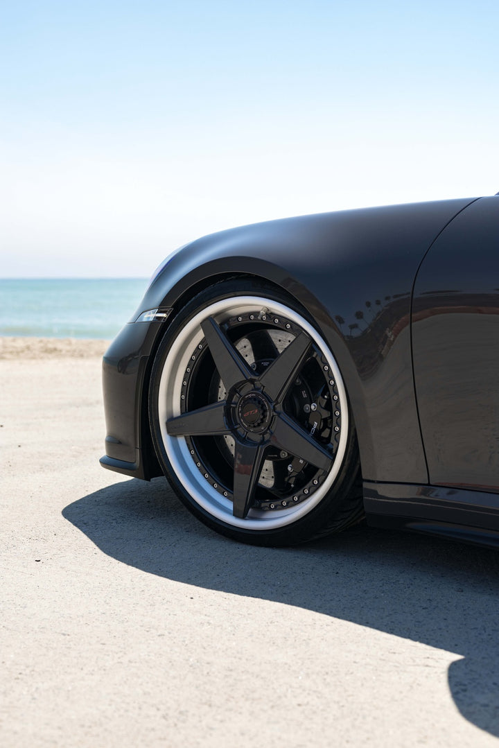 PORSCHE GT3 FORGED WHEELS AND EXHAUST SYSTEM