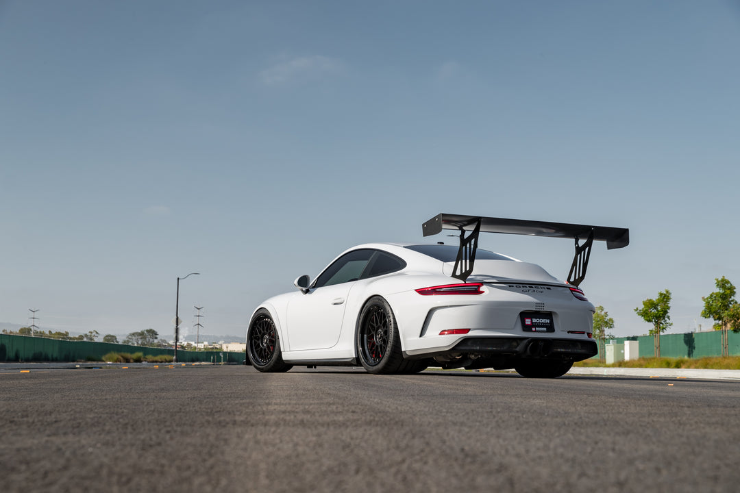 PORSCHE GT3 FORGED WHEELS AND EXHAUST SYSTEM