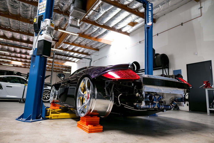 PORSCHE CARRERA GT FORGED WHEELS AND EXHAUST SYSTEM