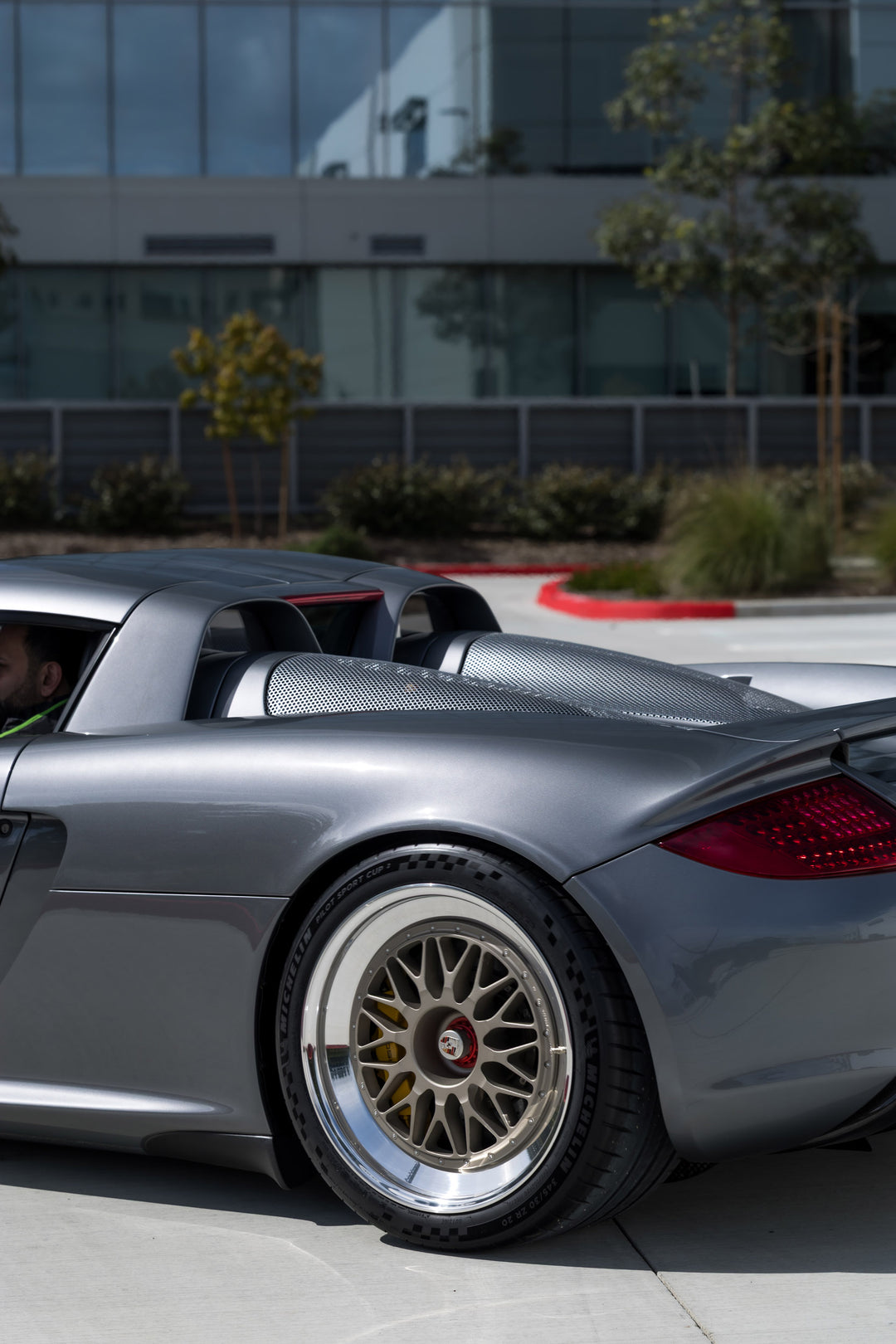 PORSCHE CARRERA GT FORGED WHEELS AND EXHAUST SYSTEM