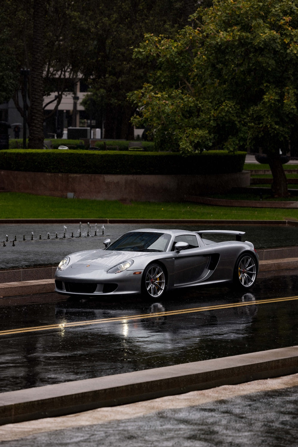 PORSCHE CARRERA GT FORGED WHEELS AND EXHAUST SYSTEM