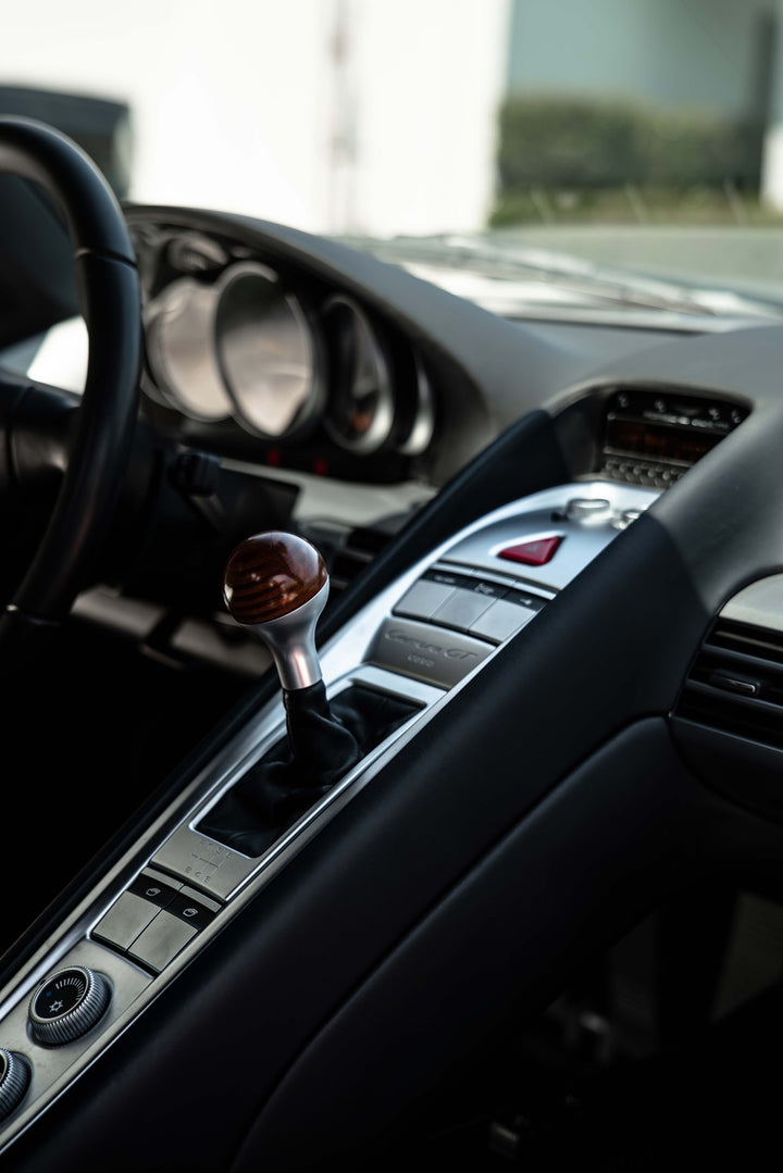 PORSCHE CARRERA GT FORGED WHEELS AND EXHAUST SYSTEM