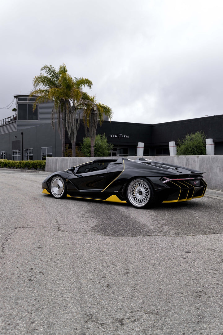 LAMBORGHINI URUS CENTENARIO WHEELS AND EXHAUST SYSTEM