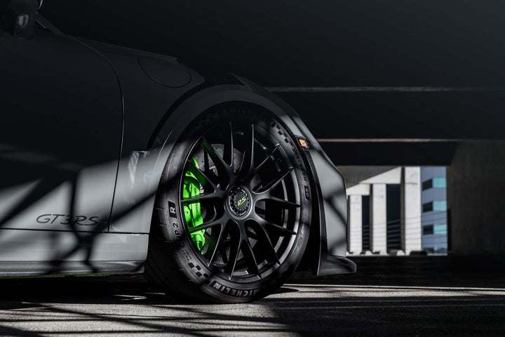 PORSCHE GT3RS FORGED WHEELS AND EXHAUST SYSTEM