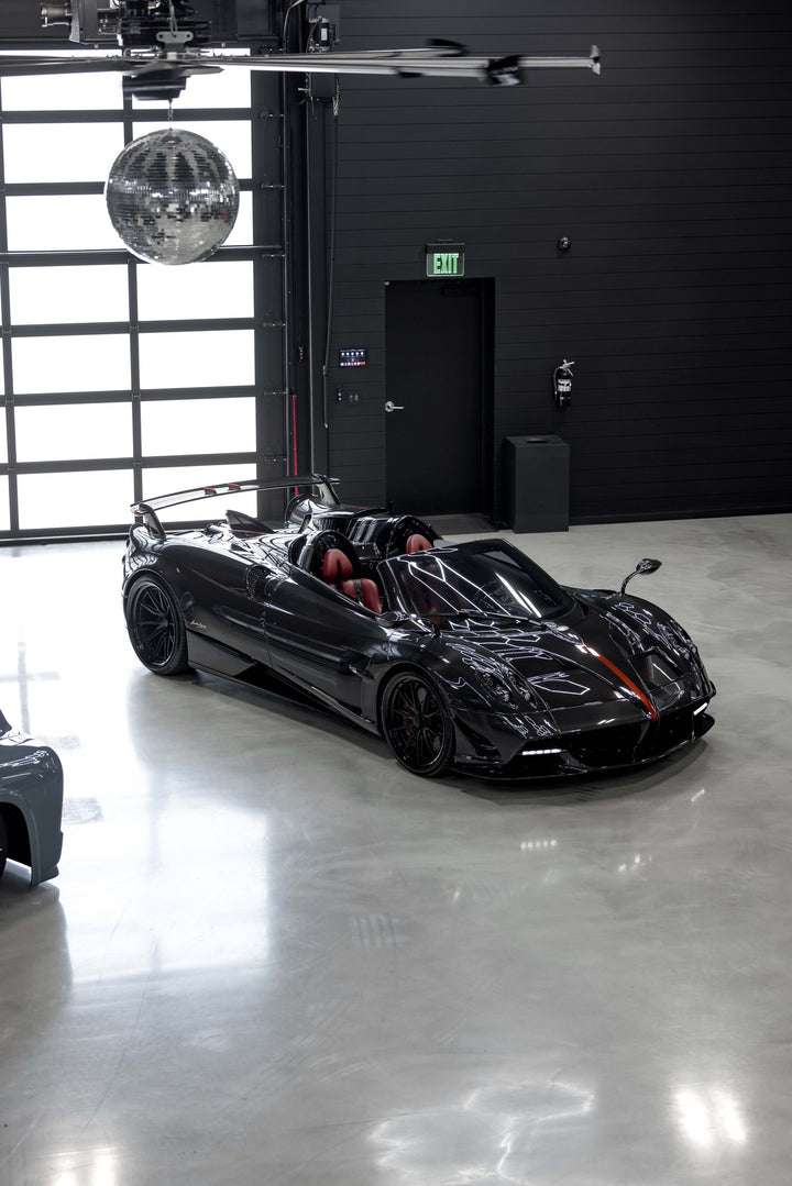 PAGANI HUAYRA R FORGED WHEELS AND EXHAUST SYSTEM