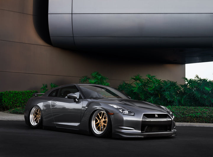 NISSAN GTR FORGED WHEELS AND EXHAUST SYSTEM