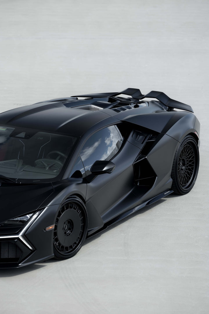 LAMBORGHINI REVUELTO FORGED WHEELS AND EXHAUST SYSTEM