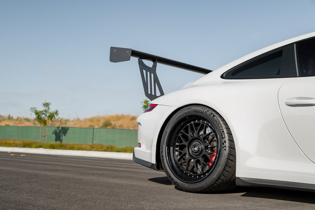 PORSCHE GT3 FORGED WHEELS AND EXHAUST SYSTEM