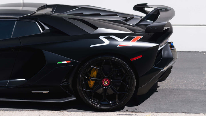 LAMBORGHINI AVENTADOR SVJ FORGED WHEELS AND EXHAUST SYSTEM