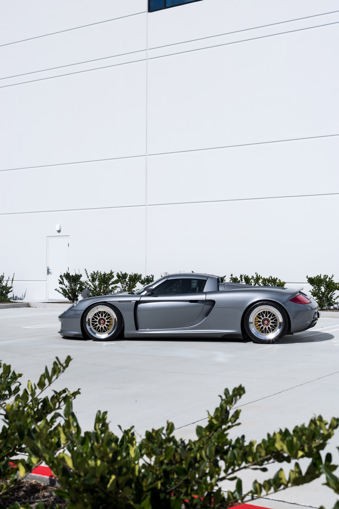 PORSCHE CARRERA GT FORGED WHEELS AND EXHAUST SYSTEM