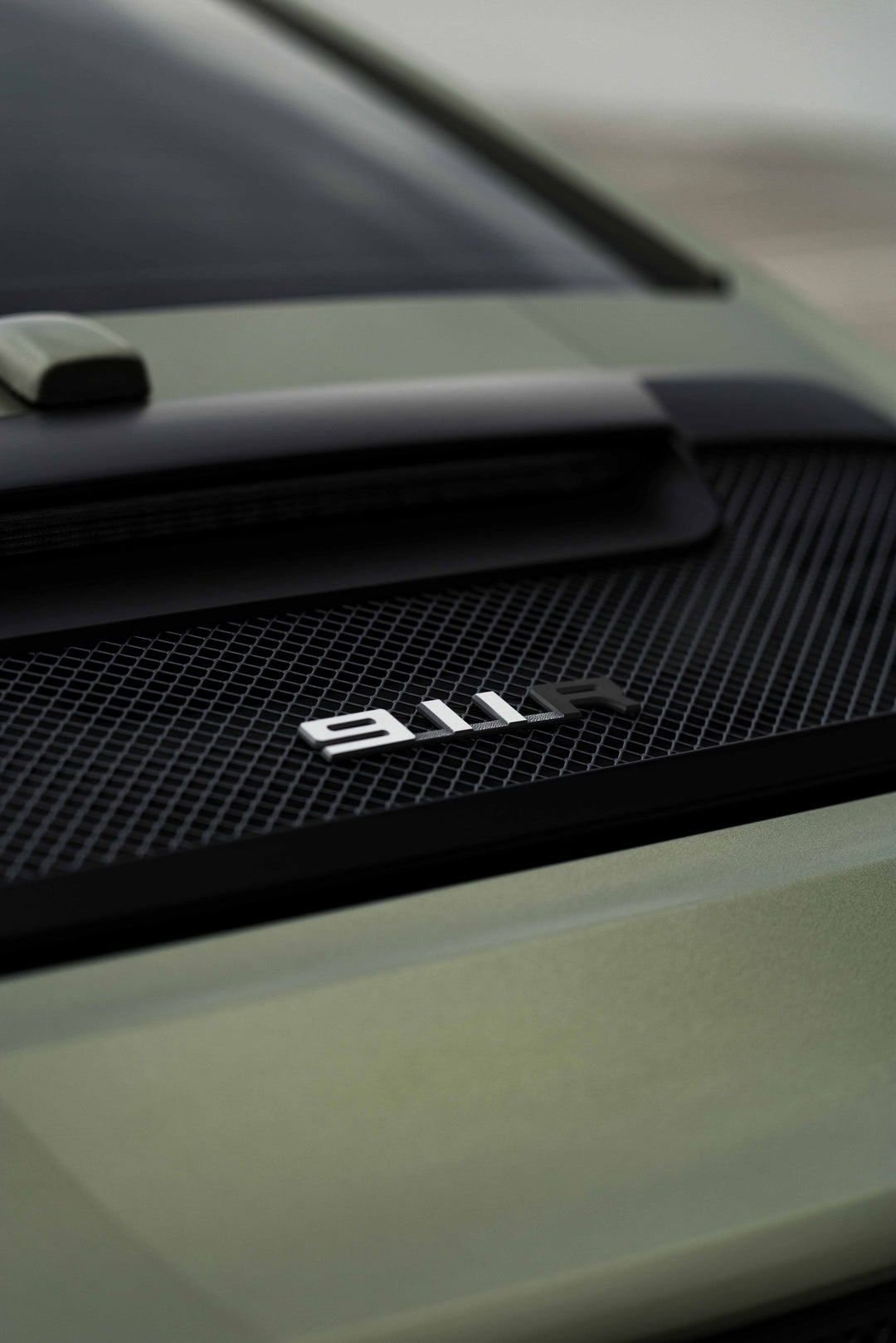 PORSCHE 911 R FORGED WHEELS AND EXHAUST SYSTEM