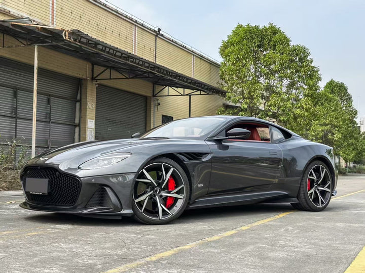 ASTON MARTIN DBS 770 CARBON KIT