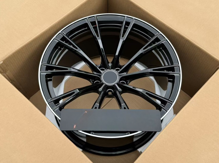AUDI R8 20 INCH FORGED WHEELS