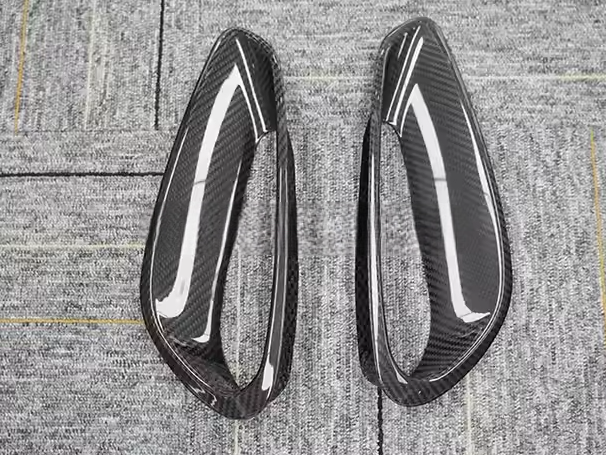PORSCHE 992 OEM CARBON BODY KIT PARTS