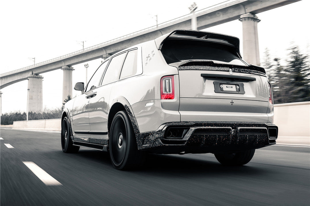 ROLLS-ROYCE CULLINAN BKSS CARBON FIBER FULL BODY KIT