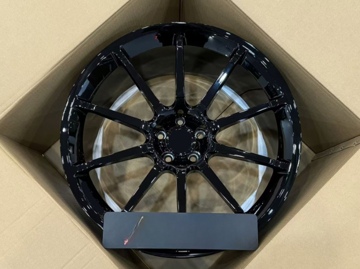 LAMBORGHINI HURACAN EVO 20 21 INCH FORGED WHEELS