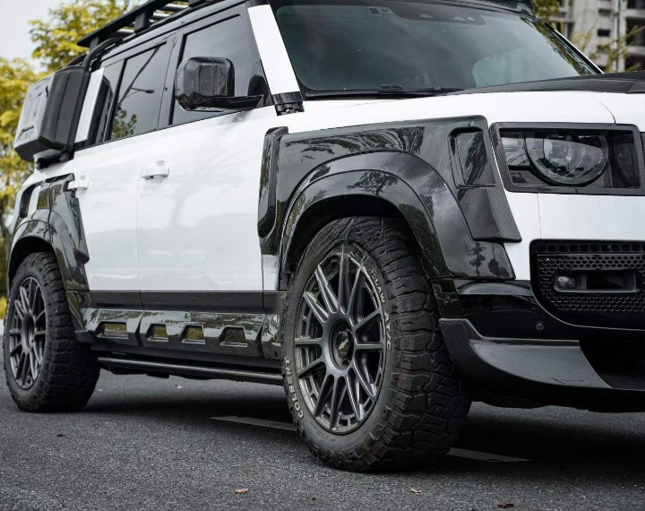 LAND ROVER DEFENDER L663 2020+ CARBON FIBER BODY KIT
