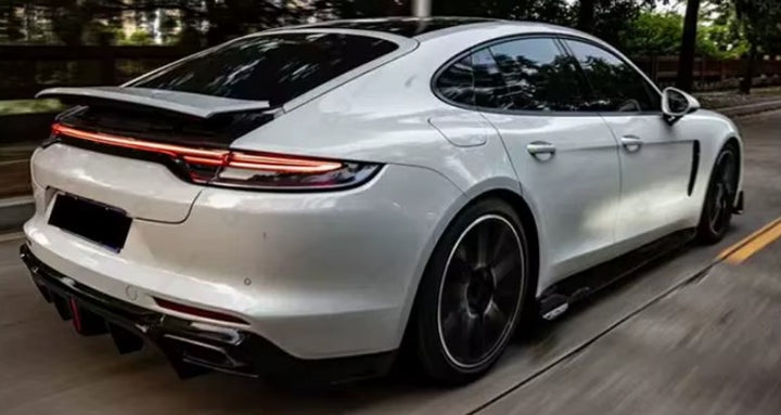 PORSCHE 970 PANAMERA CARBON FIBER SIDE SKIRTS