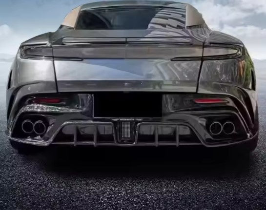 ASTON MARTIN DB11 BODY KIT