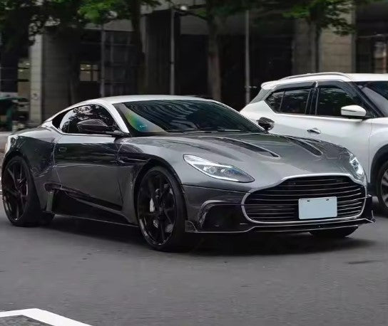 ASTON MARTIN DB11 CARBON FIBER PARTS