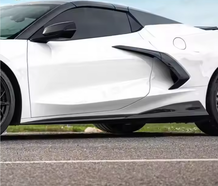 CHEVROLET CORVETTE C8 GLOSS BLACK BODY KIT