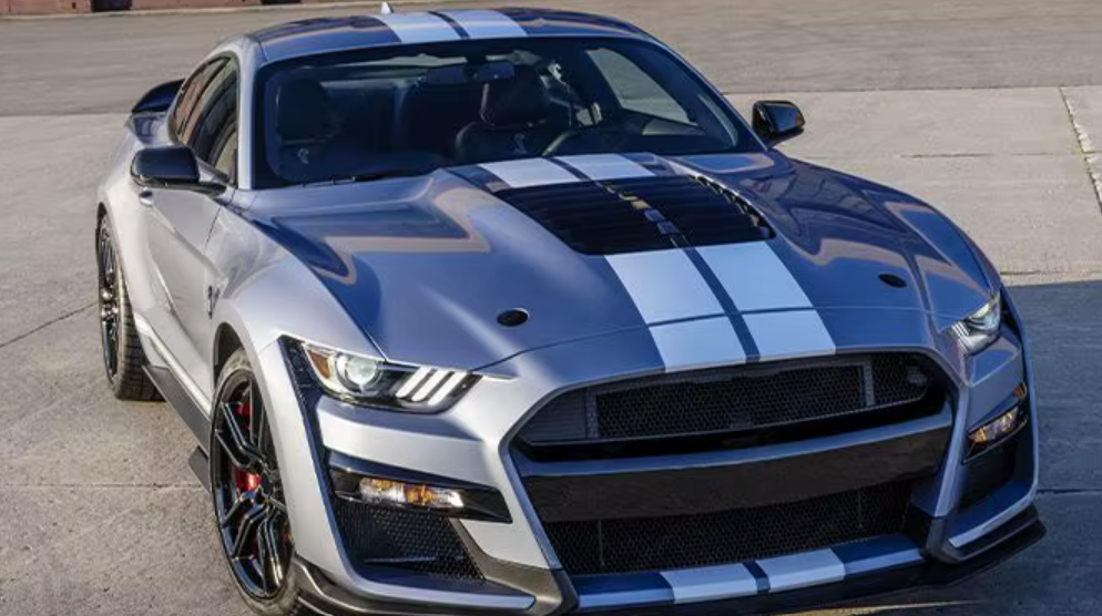 FORD MUSTANG GT500 BODY KIT