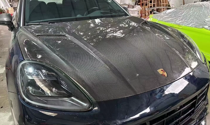 PORSCHE CAYENNE CARBON FIBER PARTS
