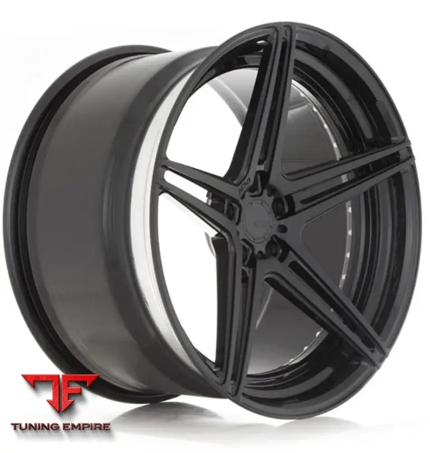 ADV05 M.V2