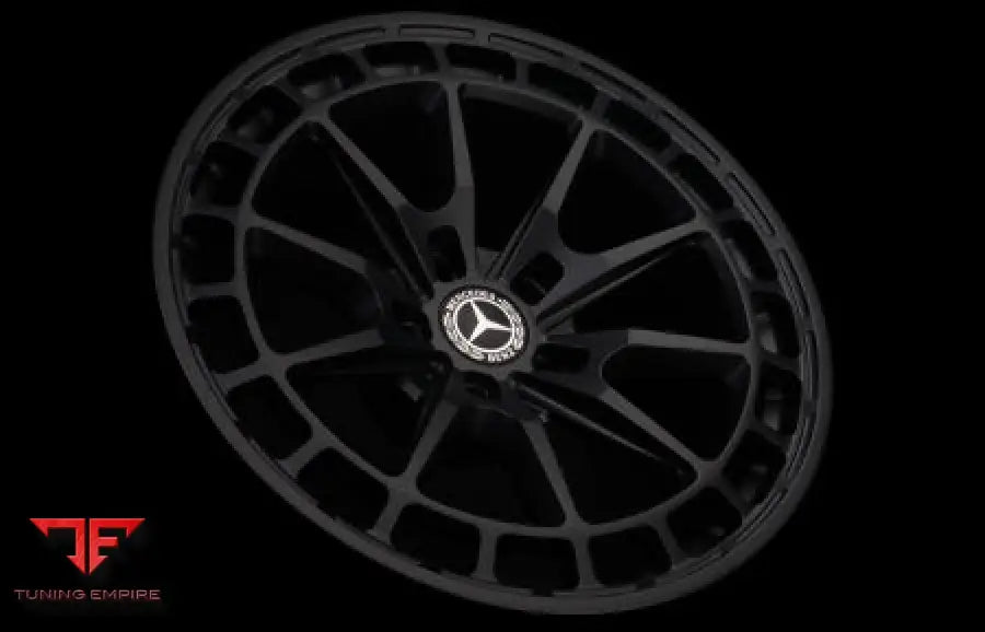 AGL82