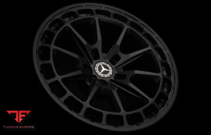 AGL82