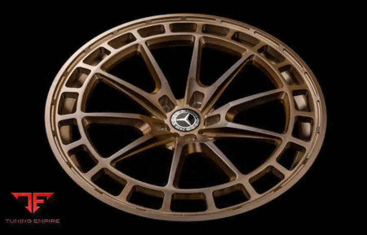 AGL82