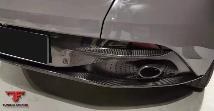 ASTON MARTIN DB11 CARBON FIBER PARTS