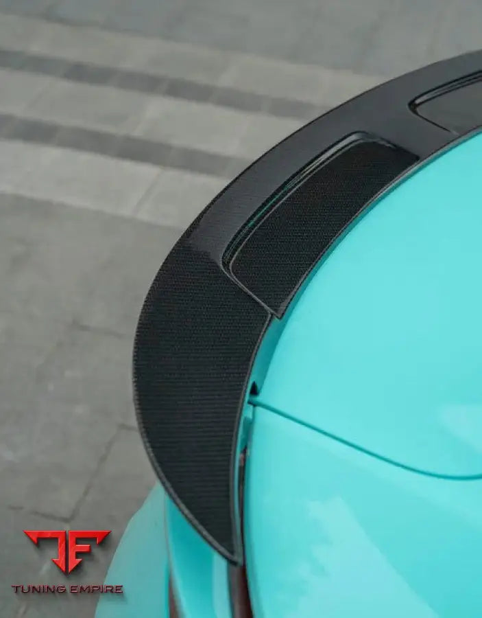 ASTON MARTIN DB11 CARBON FIBER PARTS