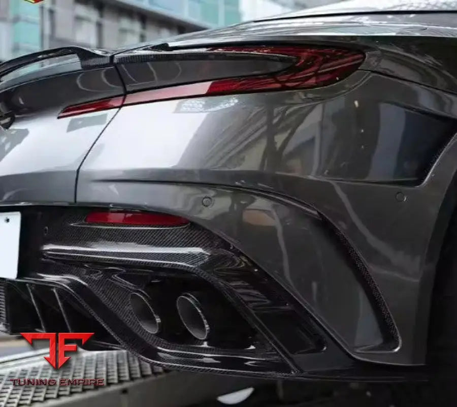 ASTON MARTIN DB11 CARBON FIBER PARTS