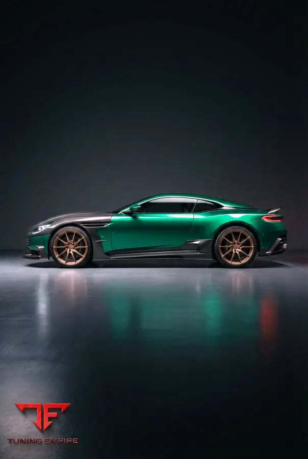 ASTON MARTIN DB11 CARBON RAZOR BODY KIT