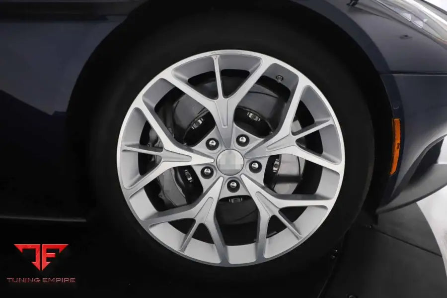 ASTON MARTIN DB11 VOLANTE CONVERTIBLE WHEELS