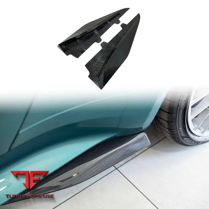 ASTON MARTIN DBS 770 CARBON KIT